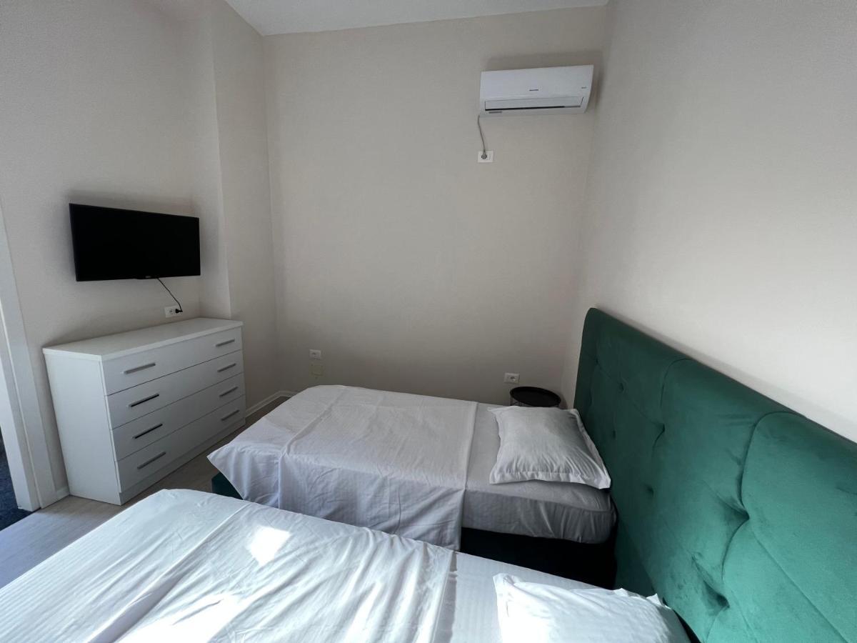 Hq Apartment In Center Tirana Exterior foto