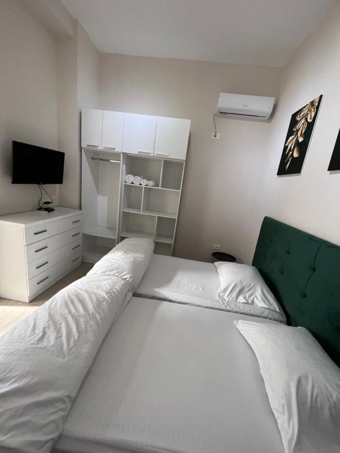 Hq Apartment In Center Tirana Exterior foto